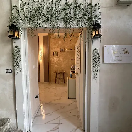 House Centro Bed & Breakfast Naples
